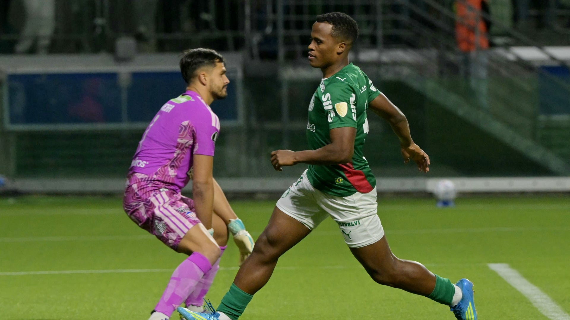Junior perdonó a Palmeiras y Jhon Arias lo castigó con un golazo - AFP