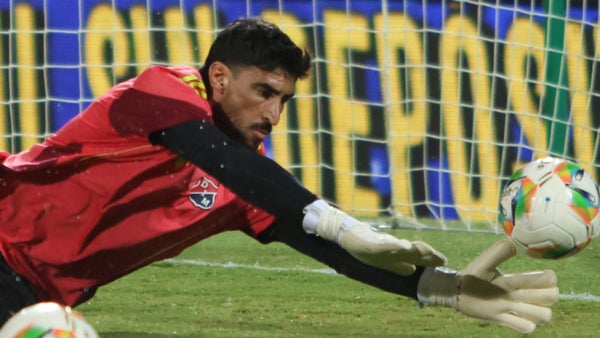 Medellín se salvó de dos goles de Leones por atajadones de Ichazo Medellín se salvó de dos goles de Leones por atajadones de Ichazo