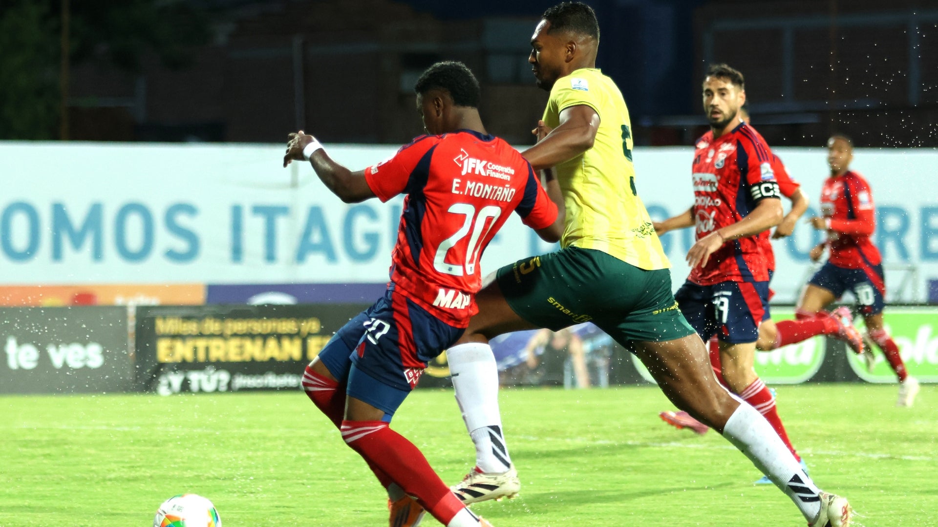 Fydriszewski marcó en Leones vs. Medellín, pero se anuló la acción - VizzorImage