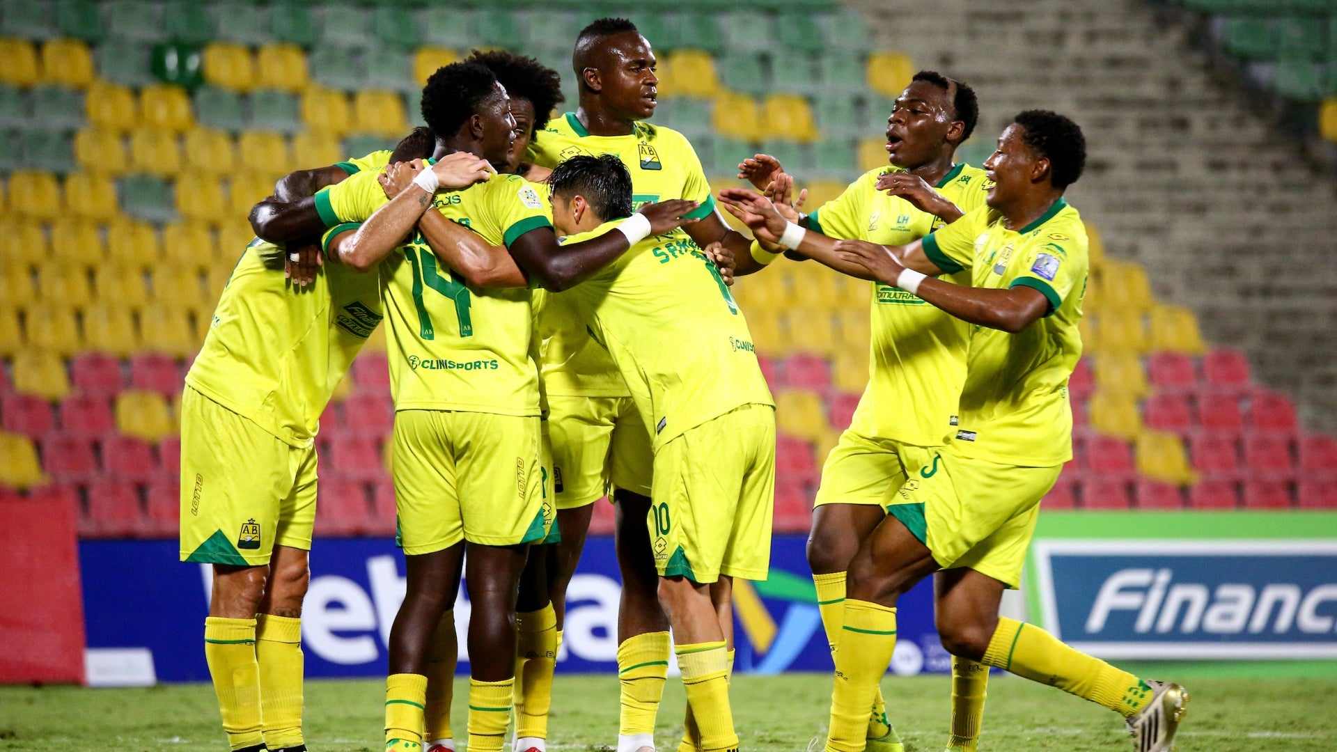 Bucaramanga buscaría la salida de uno de sus jugadores