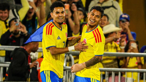 Luis Díaz se acerca al top 3 de goleadores históricos de Colombia