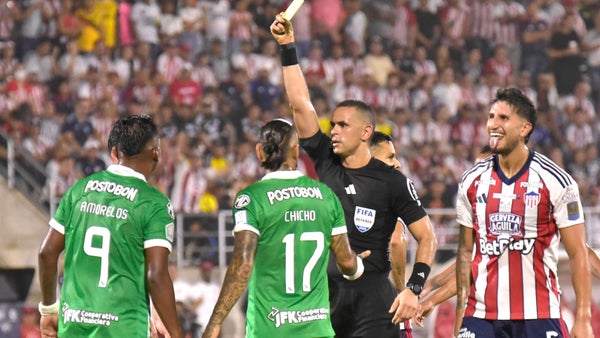 Morelos explotó tras Junior 3-0 Nacional por polémicas arbitrales Morelos explotó tras Junior 3-0 Nacional por polémicas arbitrales