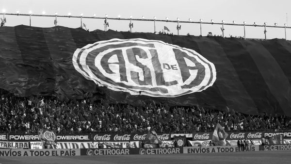 Luto en el fútbol: murió legendario goleador de la liga argentina Luto en el fútbol: murió legendario goleador de la liga argentina