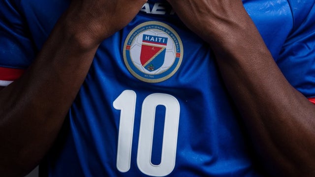 FIFA tendría un problema con la camiseta de Haití