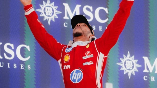Lewis Hamilton hace historia con Ferrari