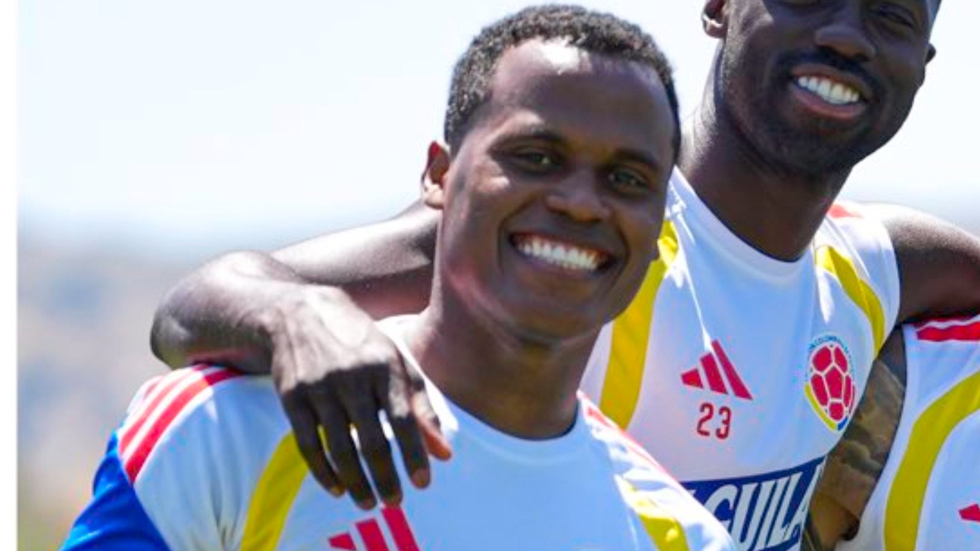 Jhon Arias casi marca con Colombia