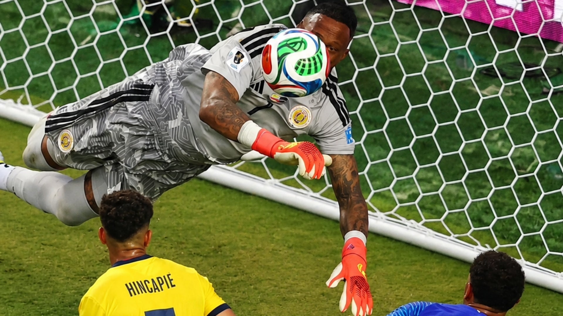 Curazao y Ecuador igualaron en la Copa Mundial de la FIFA™ por el portero Room - @thebluewaveffk