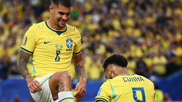 Brasil venció a Escocia y es líder de su grupo