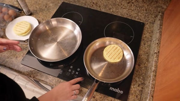 El desayuno de la cábala: cuando la previa también se juega en casa El desayuno de la cábala: cuando la previa también se juega en casa