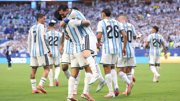 Argentina sufrió hasta el final, pero derrotó a Cabo Verde y avanza a octavos Argentina sufrió hasta el final, pero derrotó a Cabo Verde y avanza a octavos