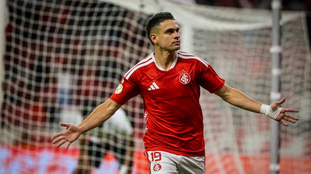 Borré firmó con su nuevo club