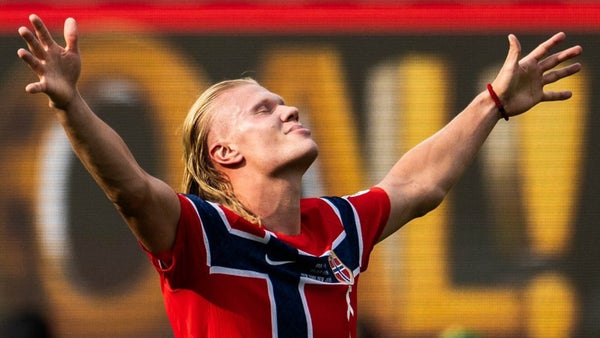 Erling Haaland desafía a leyendas en la Copa Mundial de la FIFA™ Erling Haaland desafía a leyendas en la Copa Mundial de la FIFA™
