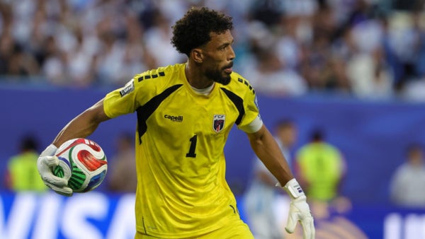 Vozinha, la revelación de Cabo Verde que sonó para un campeón del FPC Vozinha, la revelación de Cabo Verde que sonó para un campeón del FPC