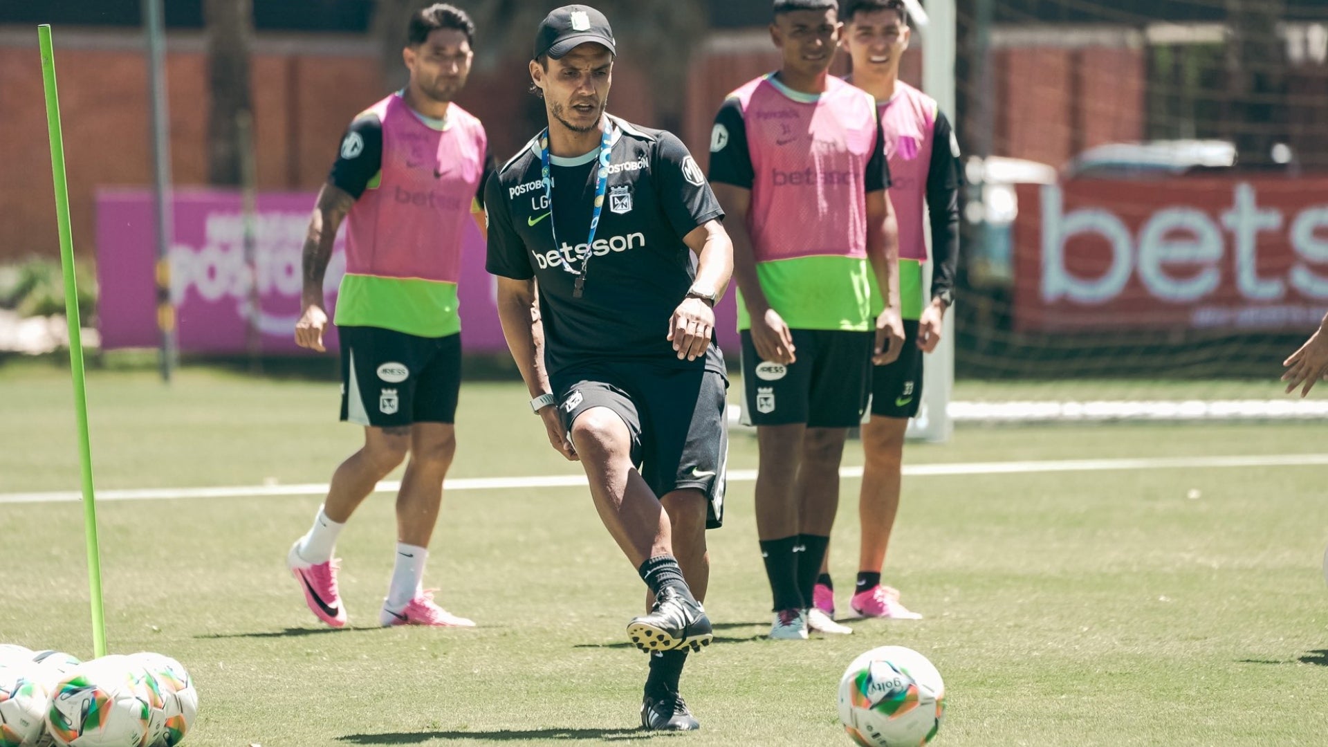 Lucas González, técnico de Atlético Nacional - @nacionaloficial