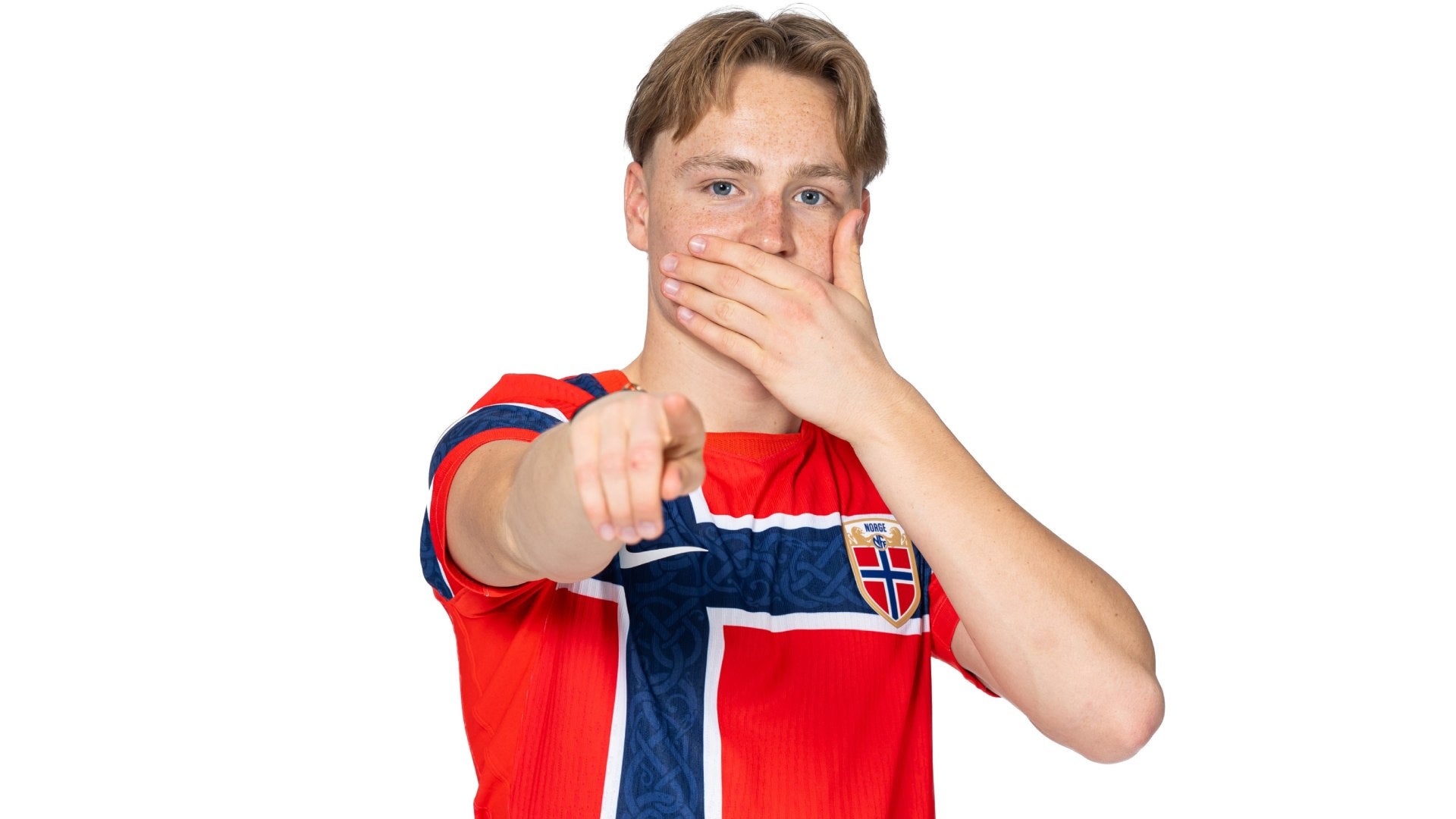 Mira el golazo de Noruega ante Inglaterra