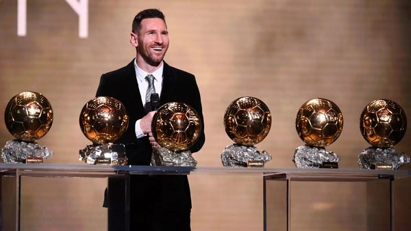 Carlos Antonio Vélez elogió a Messi y habló de otro posible Balón de Oro