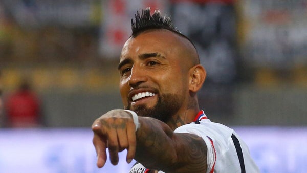 Arturo Vidal posó con camiseta del FPC y encendió las redes sociales Arturo Vidal posó con camiseta del FPC y encendió las redes sociales