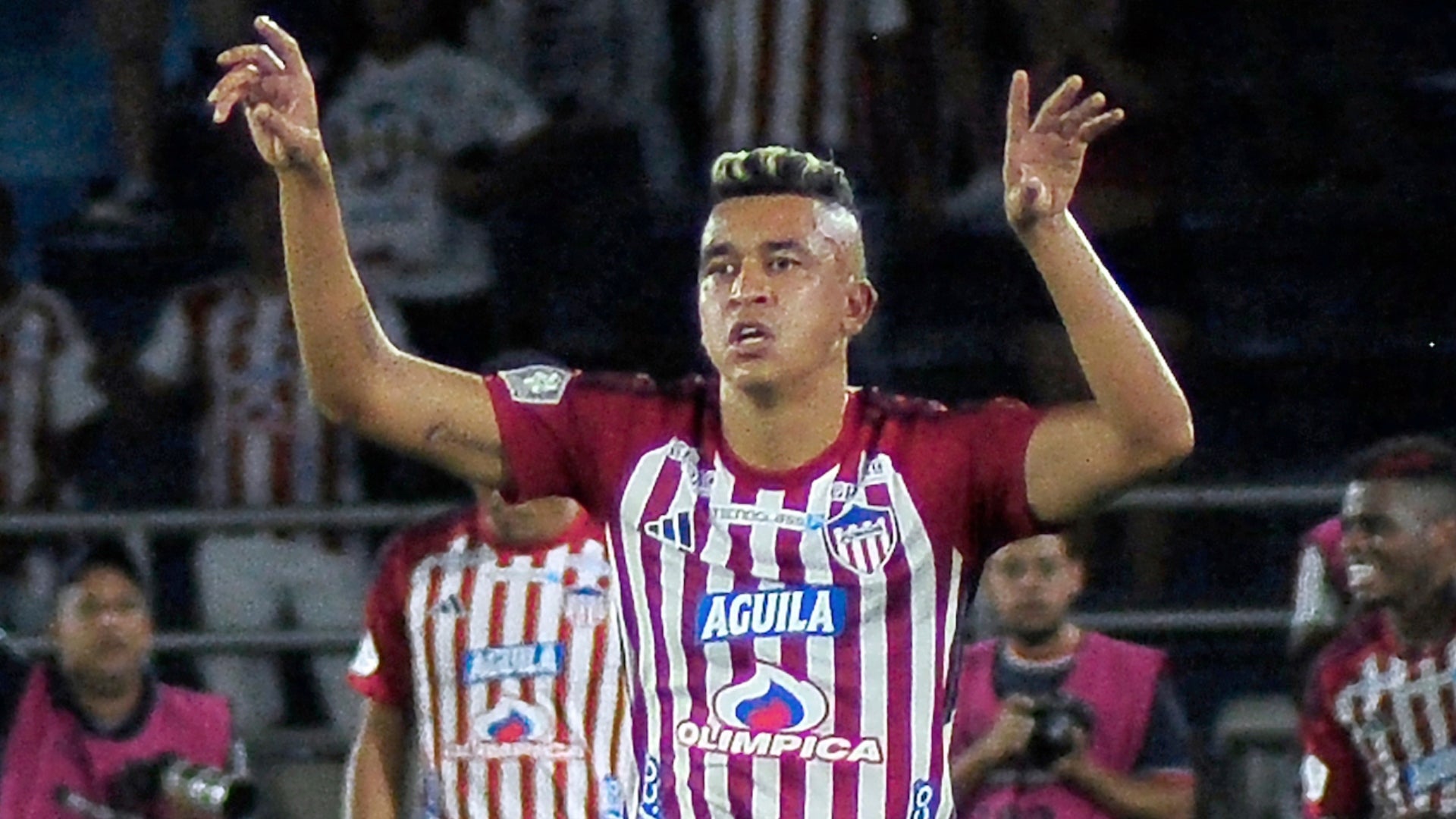 Víctor Cantillo fue presentado por su nuevo club de Liga BetPlay - VizzorImage