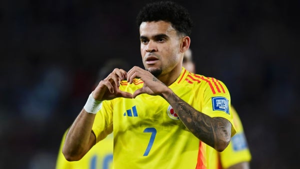 Luis Díaz bautizó a su hijo y eligió como padrino a figura de la selección Luis Díaz bautizó a su hijo y eligió como padrino a figura de la selección