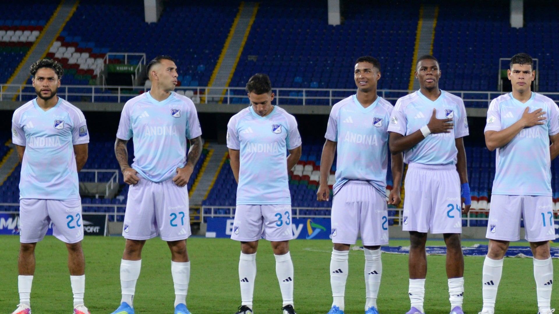 Millonarios podría salir de 3 jugadores en el mercado de fichajes - VizzorImage