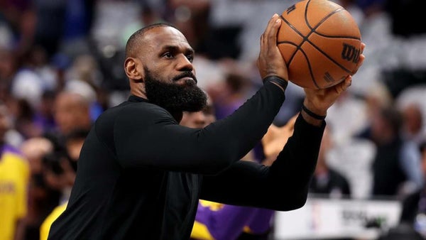 LeBron James sorprende a la NBA con el nuevo equipo de su carrera LeBron James sorprende a la NBA con el nuevo equipo de su carrera