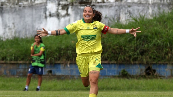 Bucaramanga liquidó a Llaneros en la Liga Femenina
