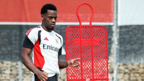 Jhon Durán tendría inesperado obstáculo para su debut oficial con Benfica Jhon Durán tendría inesperado obstáculo para su debut oficial con Benfica