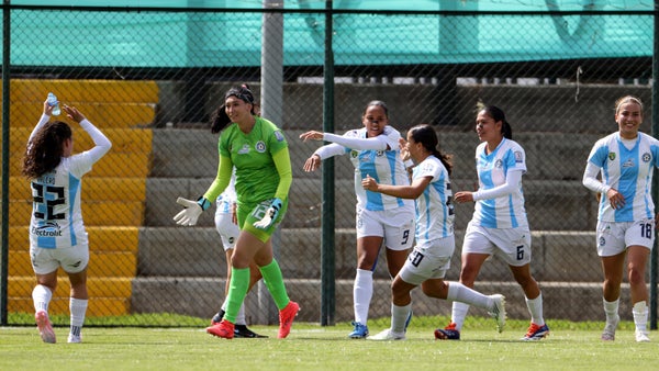 Real Santander vence a Santa Fe con gol de su guardameta Real Santander vence a Santa Fe con gol de su guardameta