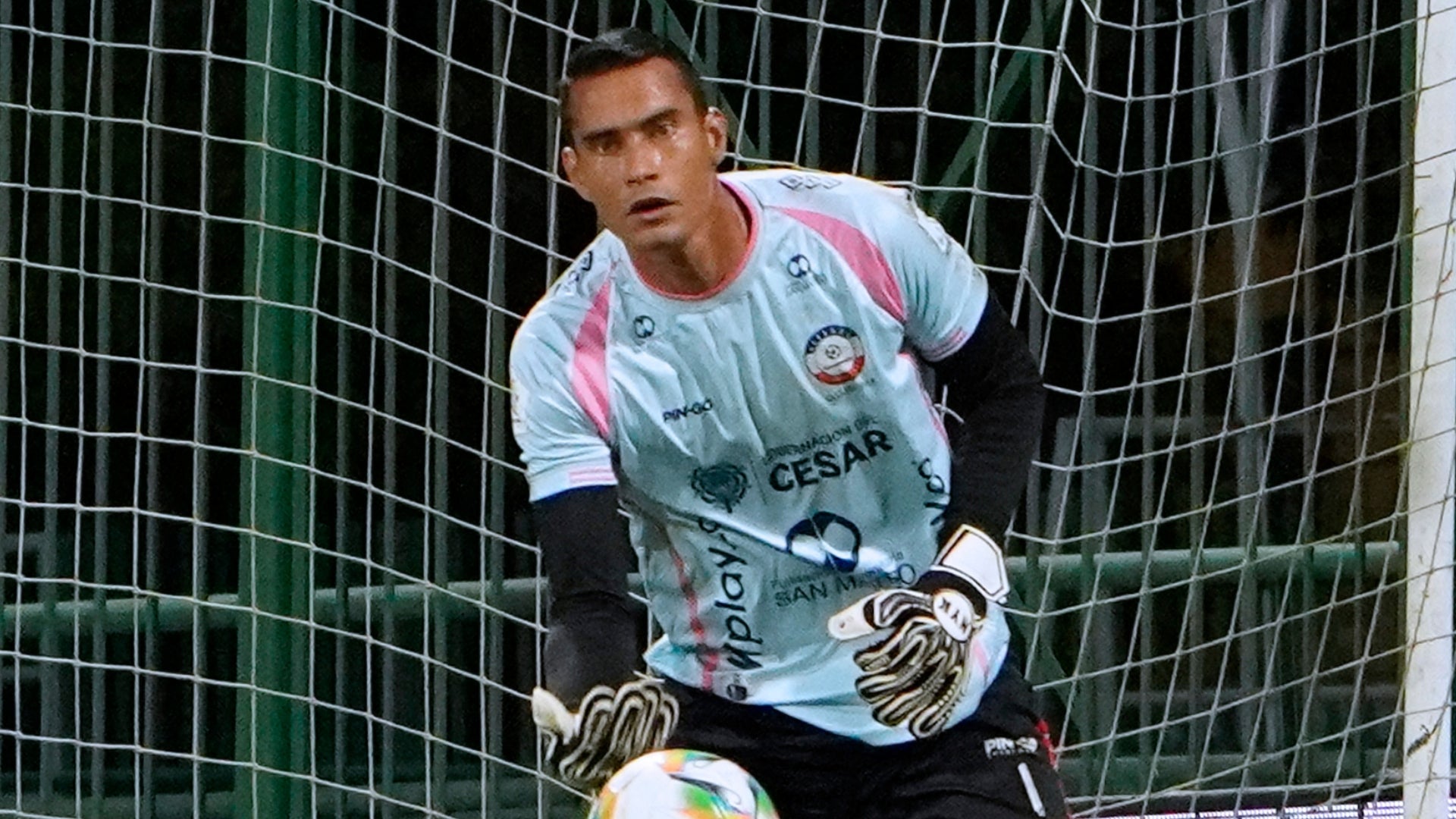 Alianza vs. Fortaleza: mira el atajadón de Wallens que negó el 0-2 - VizzorImage