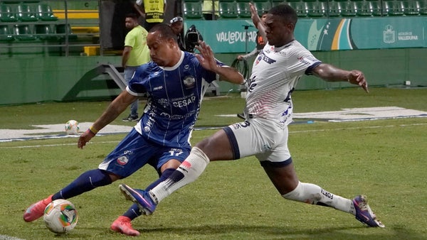 Alianza y Fortaleza firmaron atractivo empate: repasa el resumen Alianza y Fortaleza firmaron atractivo empate: repasa el resumen