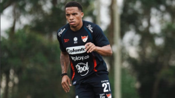 Juan José Córdoba aclaró su reacción ante Amaranto Perea