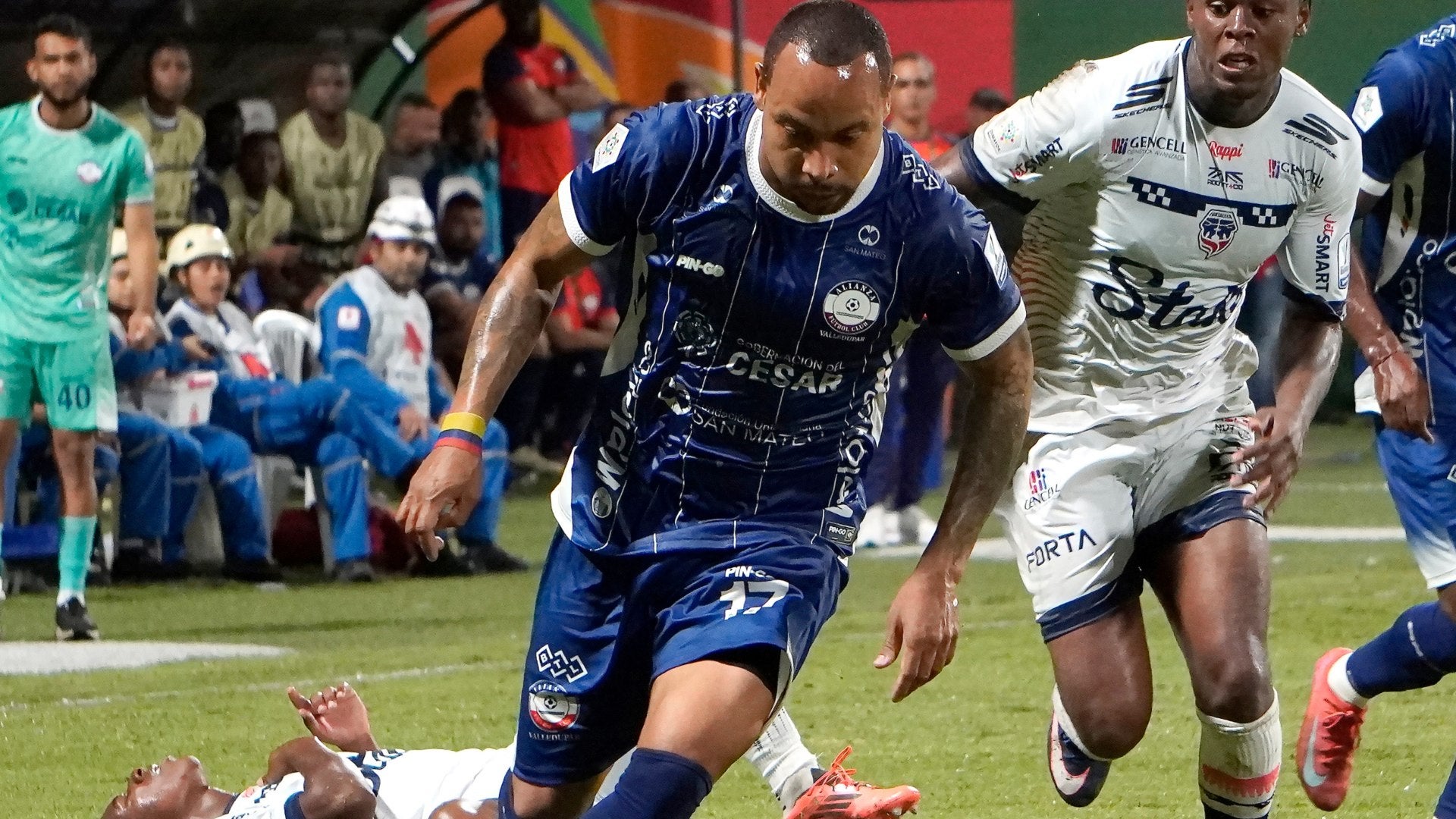 Pipe Pardo casi anota un golazo ante Tolima