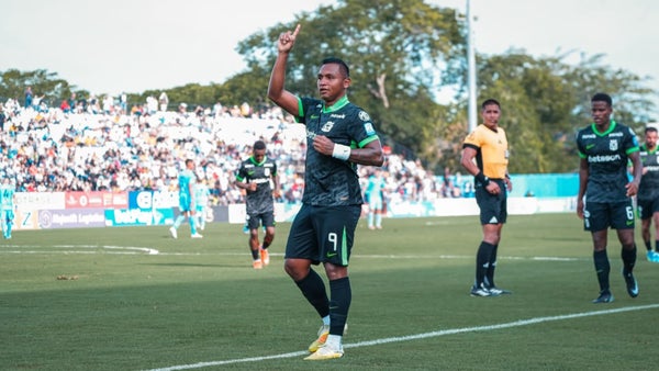 Nacional goleó a Jaguares y debutó con autoridad en la Liga Nacional goleó a Jaguares y debutó con autoridad en la Liga