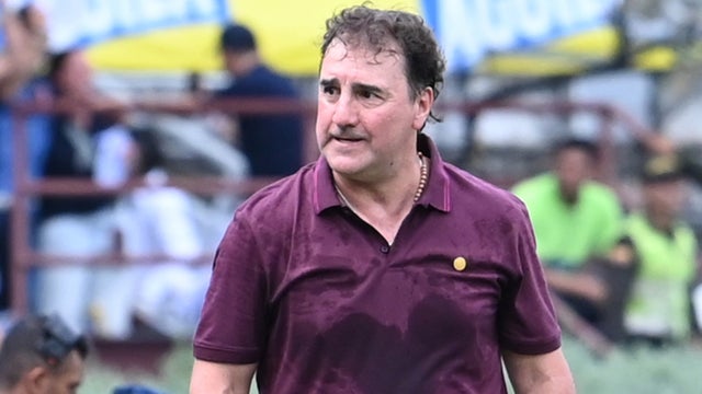 ¿Cómo es trabajar con Lorenzo? Revelan detalles del DT de Colombia - VizzorImage