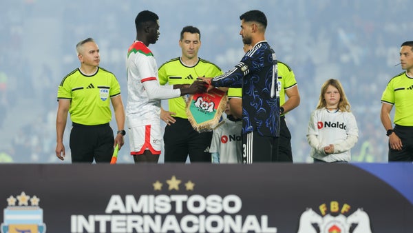Argentina goleó 7-0 en medio de un escándalo internacional Argentina goleó 7-0 en medio de un escándalo internacional