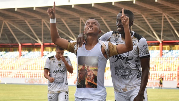 Remontada en Villavicencio: Llaneros derrotó a Fortaleza Remontada en Villavicencio: Llaneros derrotó a Fortaleza
