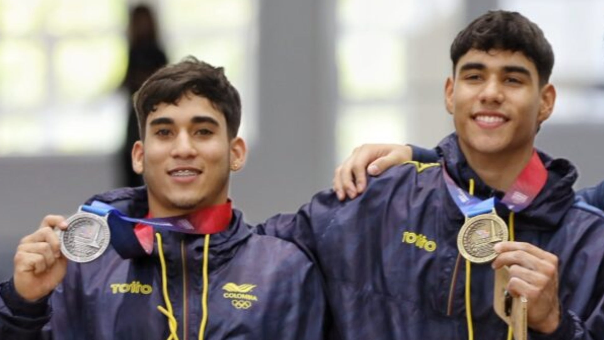 Ángel Barajas y Camilo Vera alzaron oro y plata en gimnasia artística - Comité Olímpico Colombiano