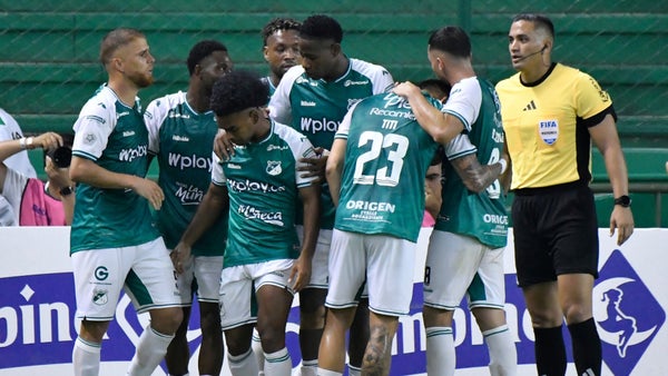 Deportivo Cali presenta a Eduard Bello como nuevo refuerzo Deportivo Cali presenta a Eduard Bello como nuevo refuerzo