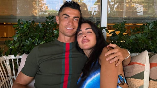 Cristiano Ronaldo presumió sus anillos de boda