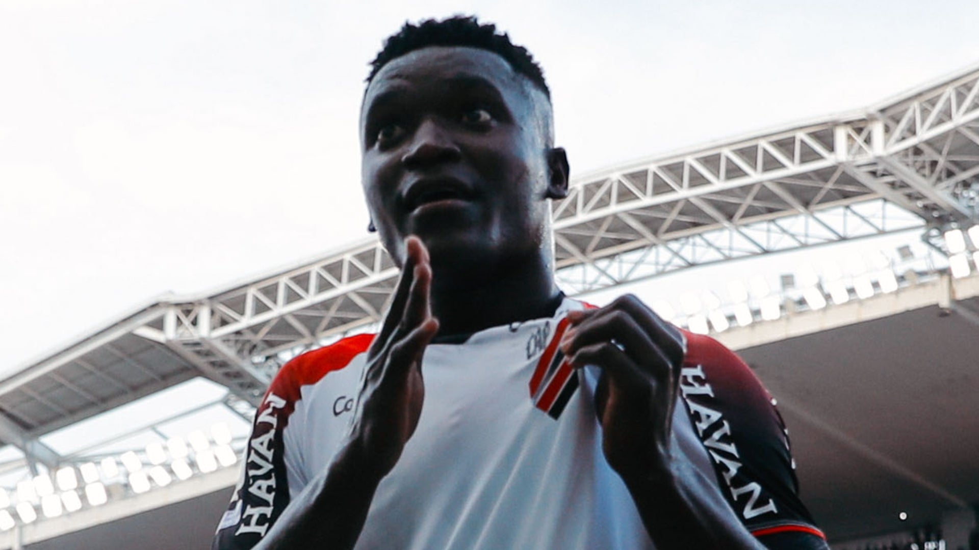 Kevin Viveros envió ayuda humanitaria a Buenaventura tras el sismo - @AthleticoPR
