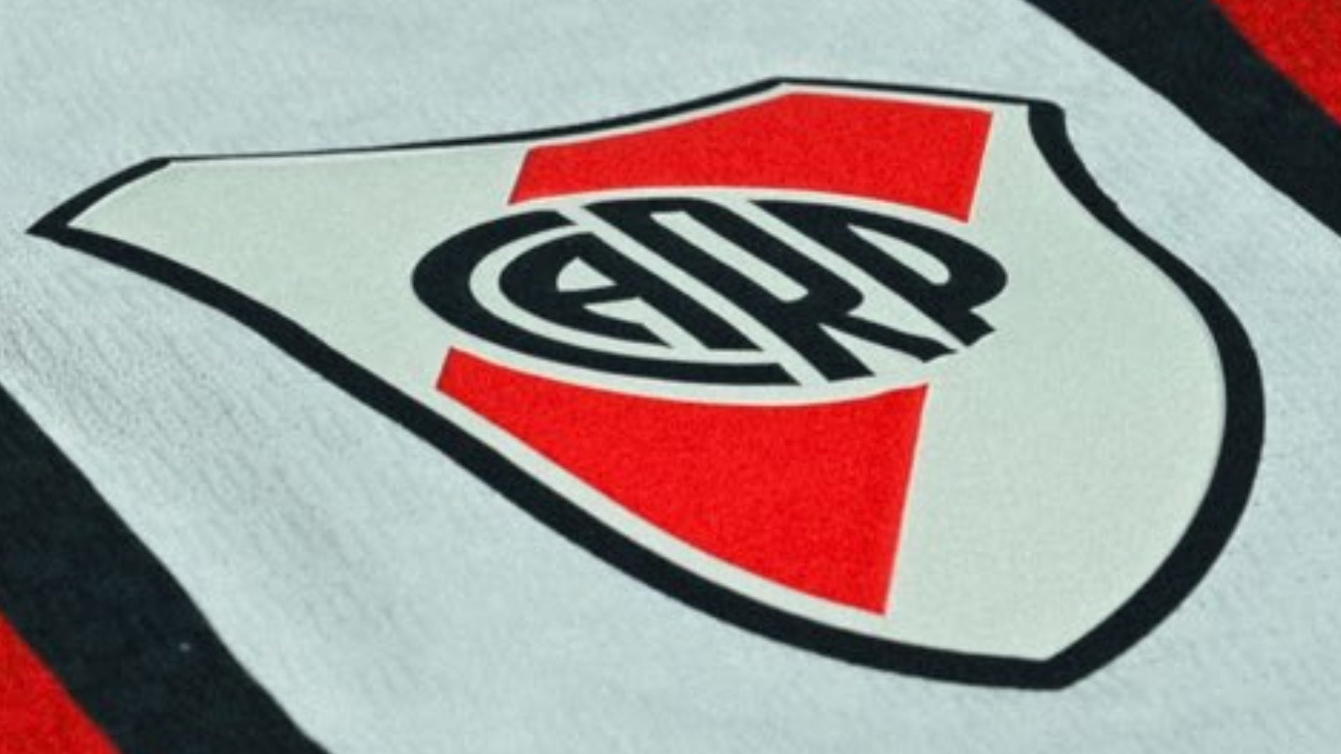 River anunció su nueva camiseta