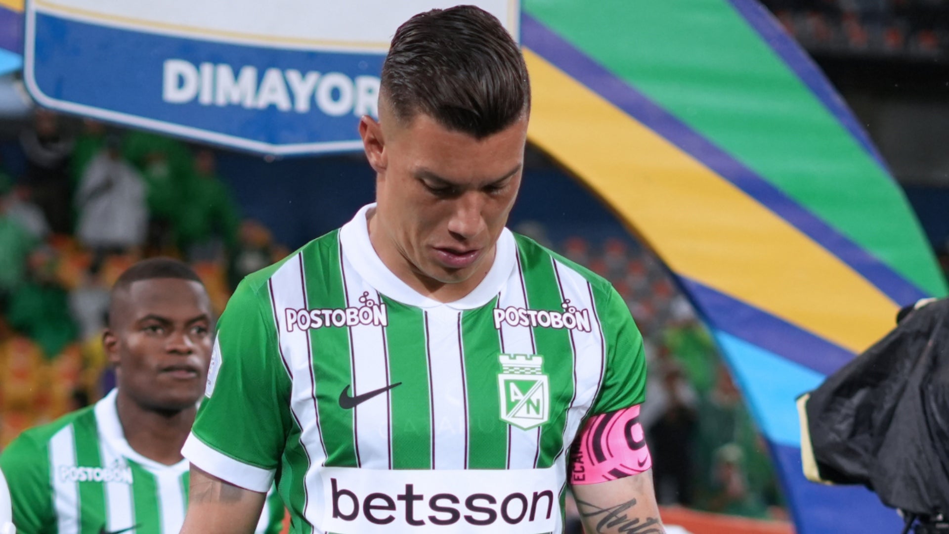 Matheus Uribe llevó ayudas a Chocó por la emergencia tras el sismo - VizzorImage
