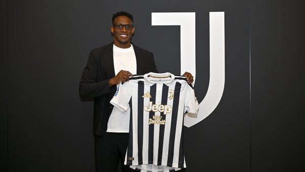 Juventus anunció a Jhon Lucumí como su nuevo refuerzo Juventus anunció a Jhon Lucumí como su nuevo refuerzo
