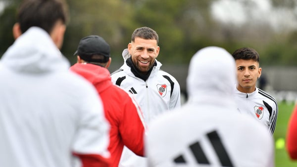 River definió su nómina ante Santa Fe y dejó varias figuras por fuera