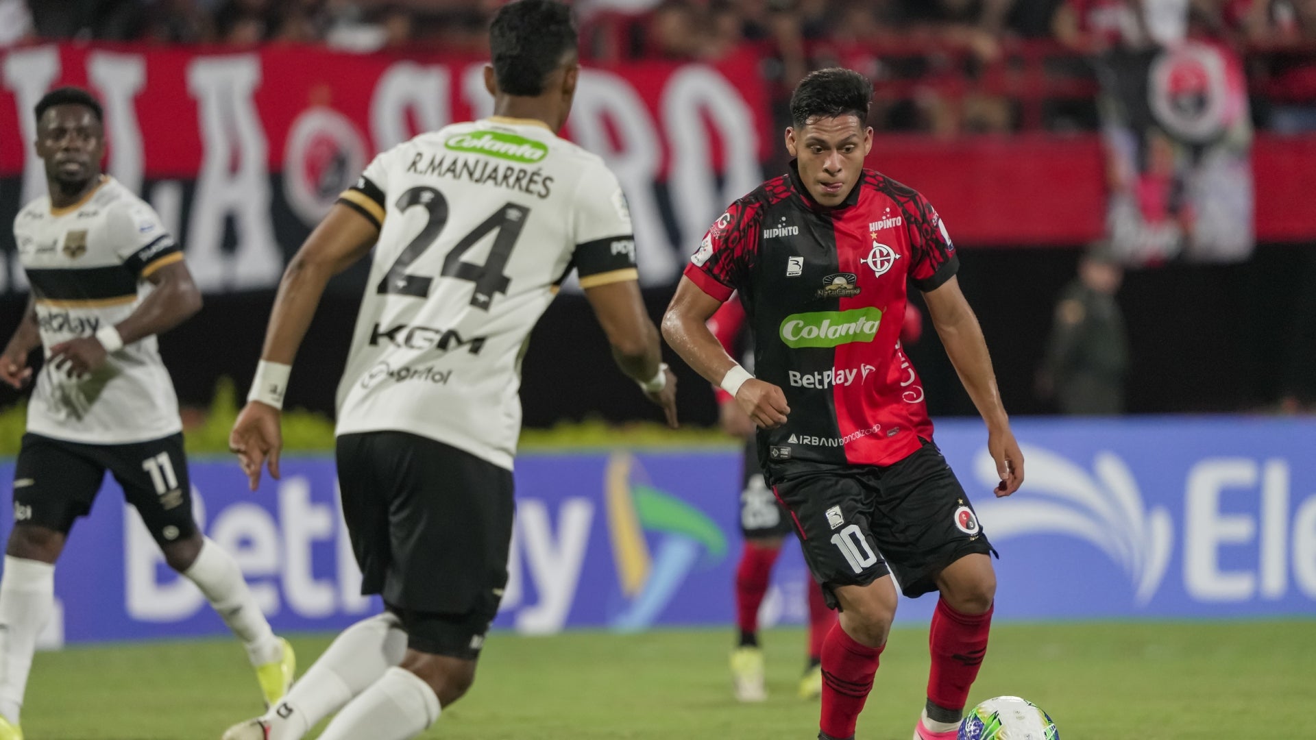 Cúcuta rescató agónicamente el empate en casa ante Inter Bogotá - VizzorImage