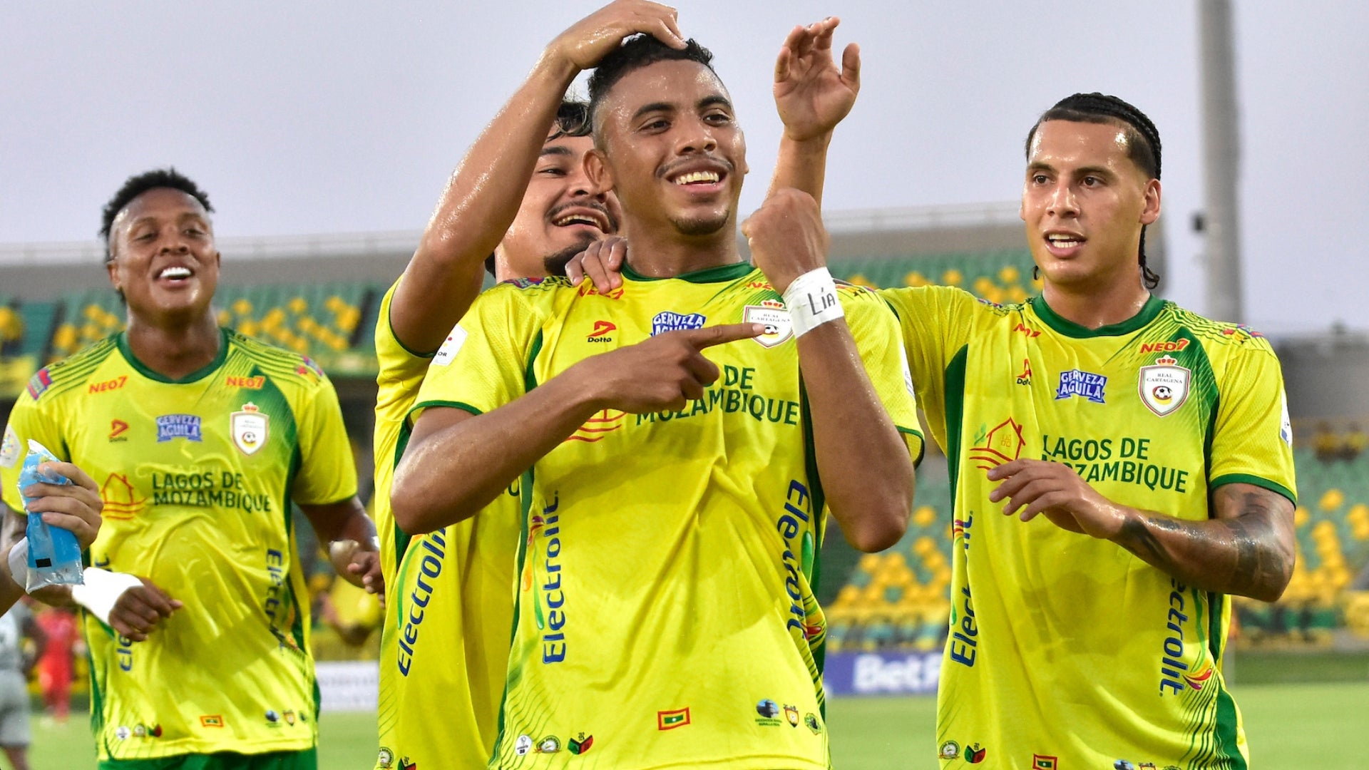 Real Cartagena venció a Bogotá y se mantiene arriba en la tabla - VizzorImage