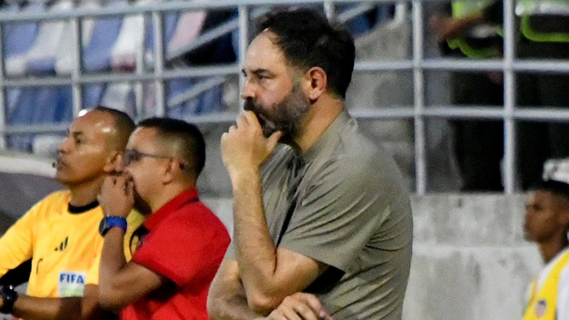 ¿El técnico Jonathan Risueño no continuará en Deportivo Pasto? - VizzorImage