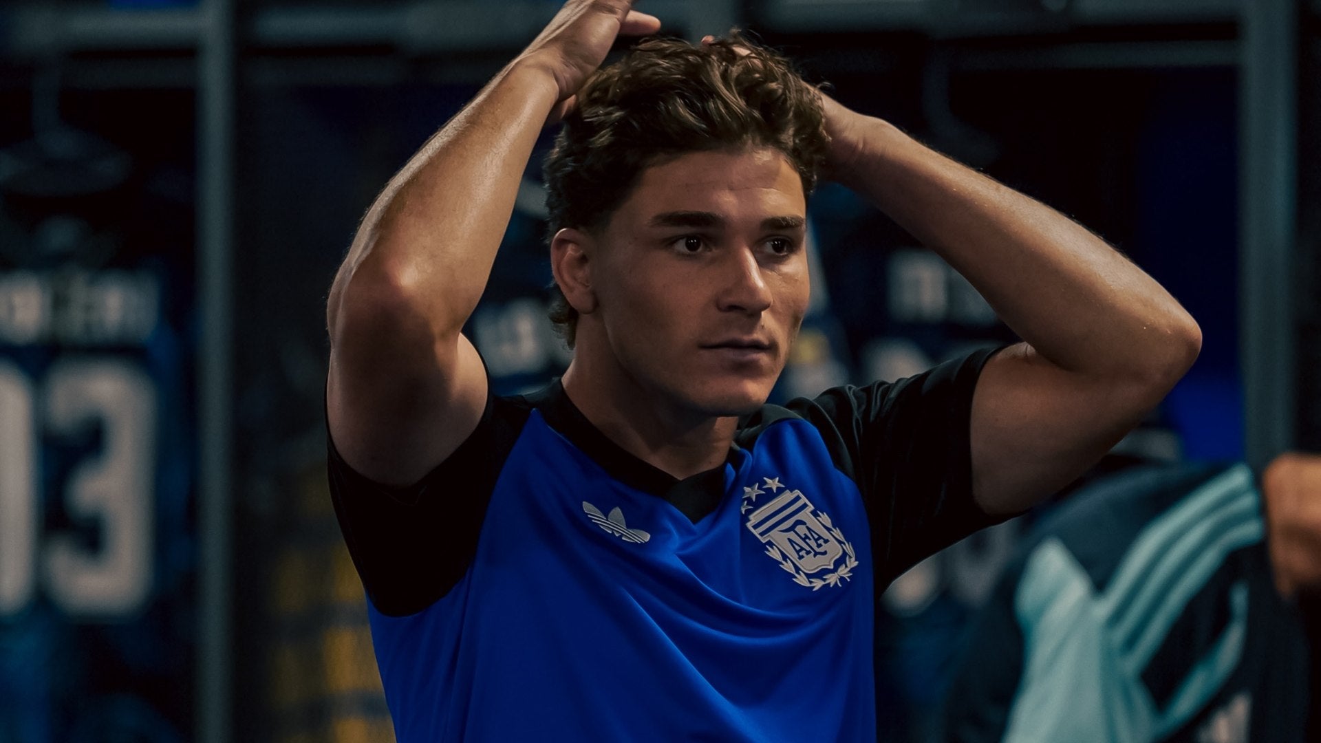 Así está la novela de Julián Álvarez