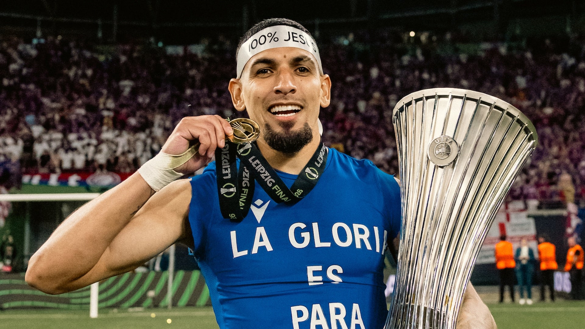 Nottingham Forest, doblemente campeón de Champions League, ofrece millonada por Daniel Muñoz - @CPFC