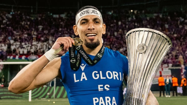 Campeón de Champions League ofreció millonada por Daniel Muñoz
